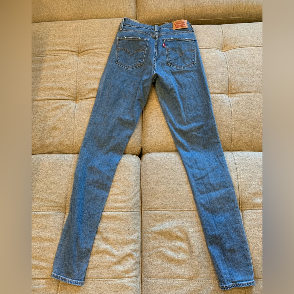 Levi’s 721 High Rise Skinny Jeans
